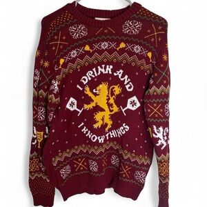 Men's Maroon Sweater with Lion Graphic